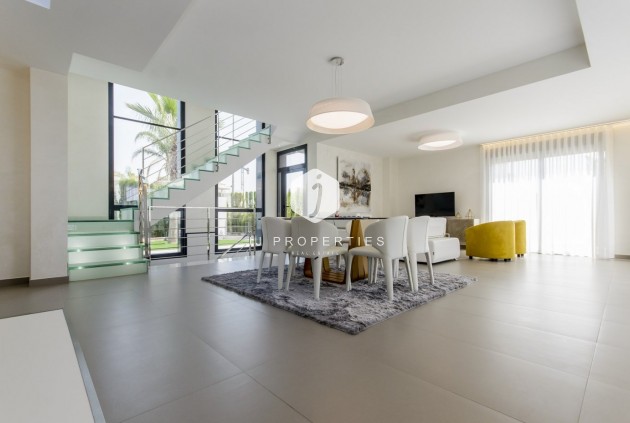 Nieuwbouw Woningen - Villa -
Orihuela Costa - Campoamor