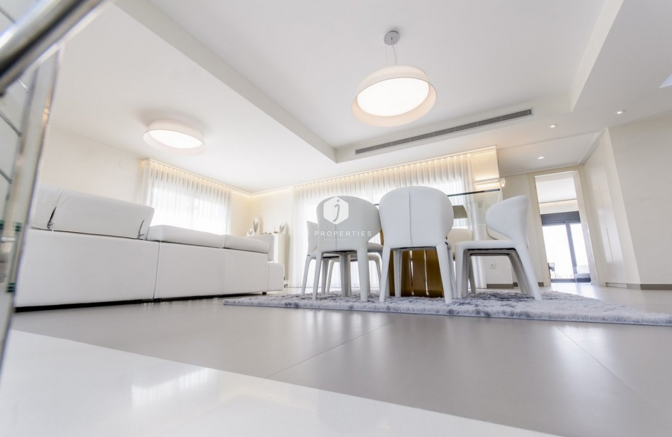 Nieuwbouw Woningen - Villa -
Orihuela Costa - Campoamor