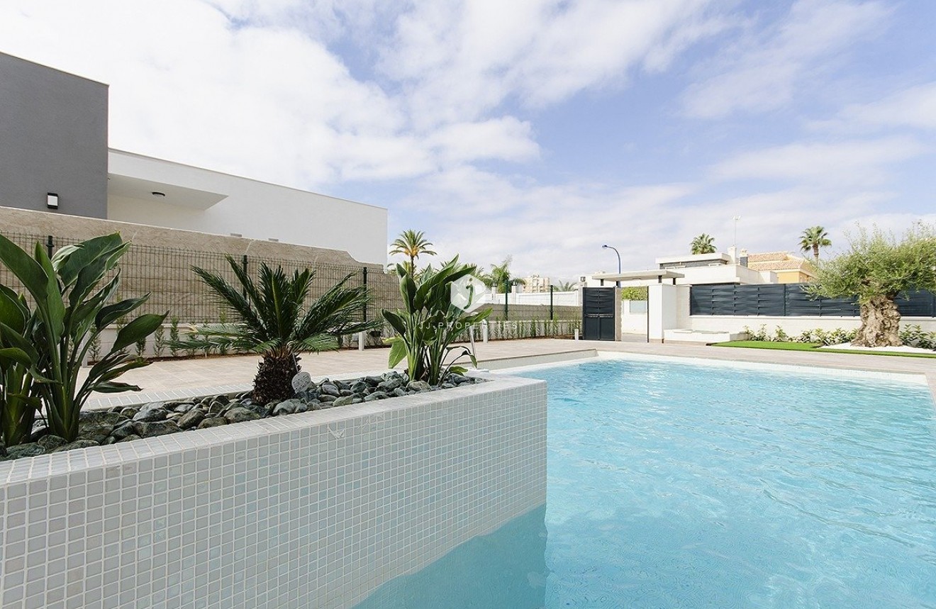 Nieuwbouw Woningen - Villa -
Orihuela Costa - Campoamor