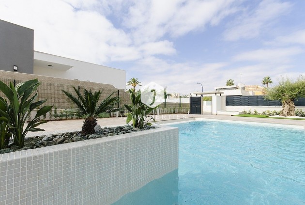 Nieuwbouw Woningen - Villa -
Orihuela Costa - Campoamor