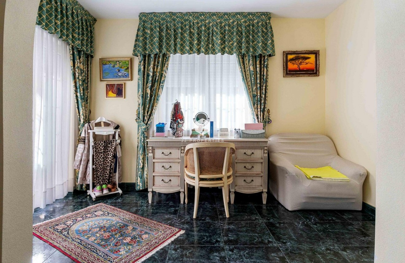 Tweedehands - Luxe villa -
Orihuela Costa - Cabo Roig