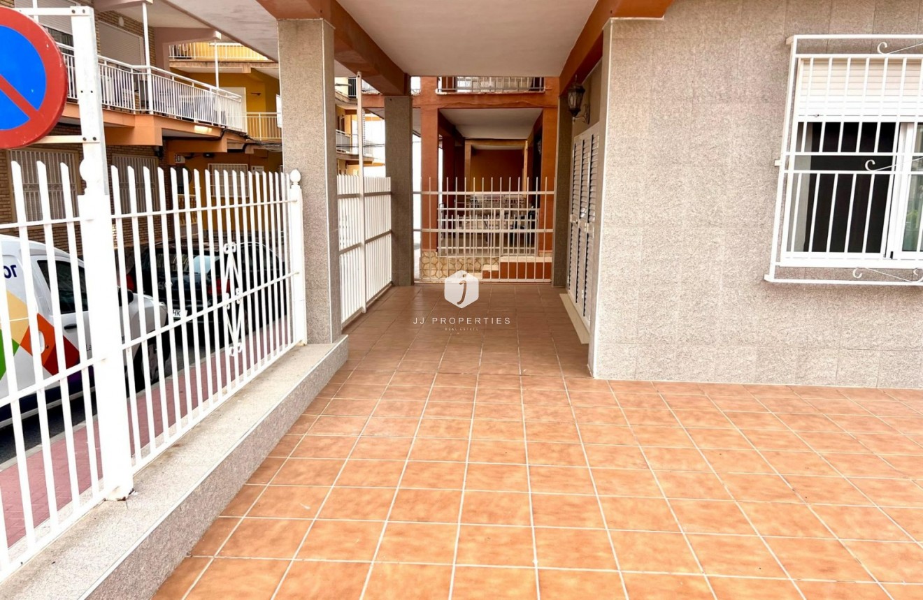 Tweedehands - Appartement / flat -
Torrevieja - Playa de los Naufragos