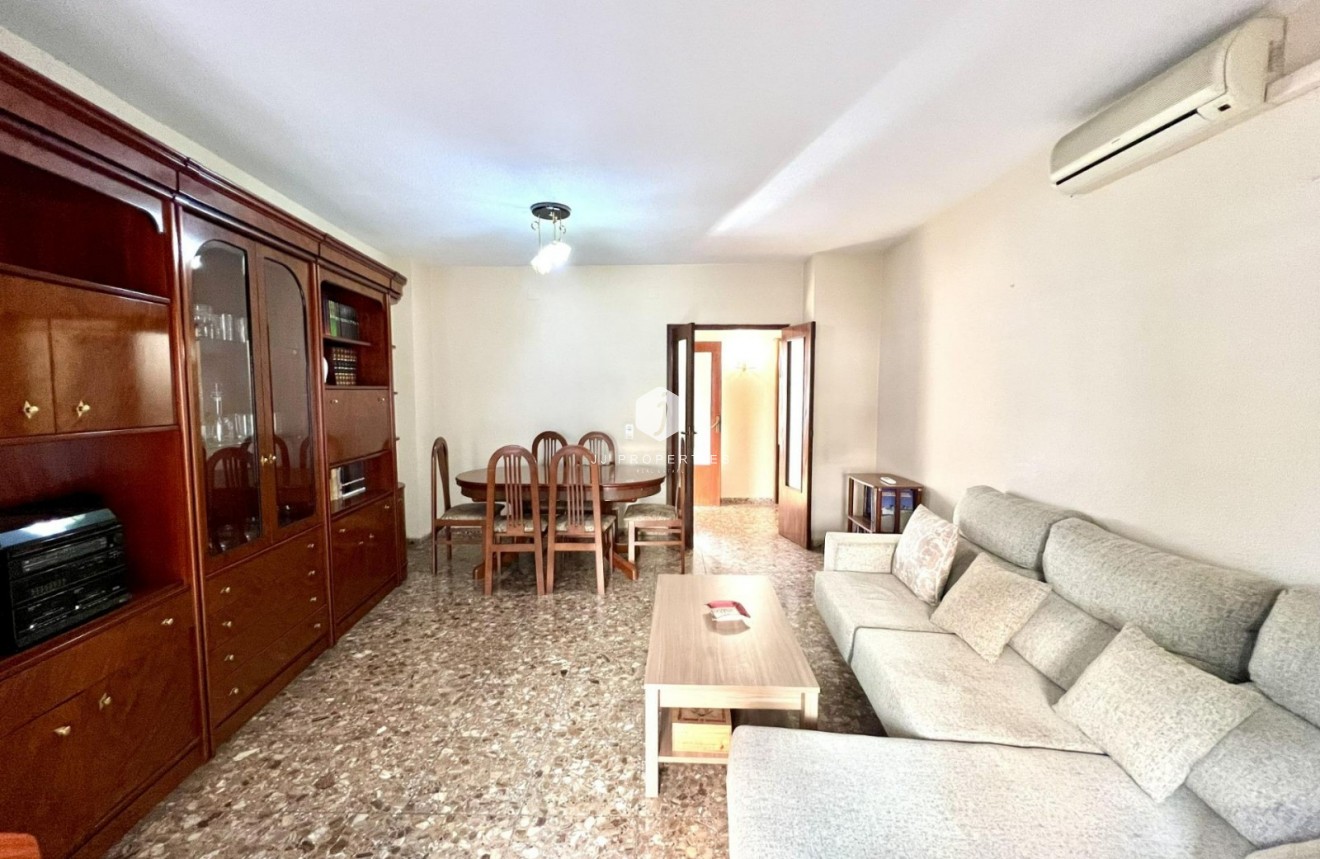 D'occasion - Appartement -
Torrevieja - Centro
