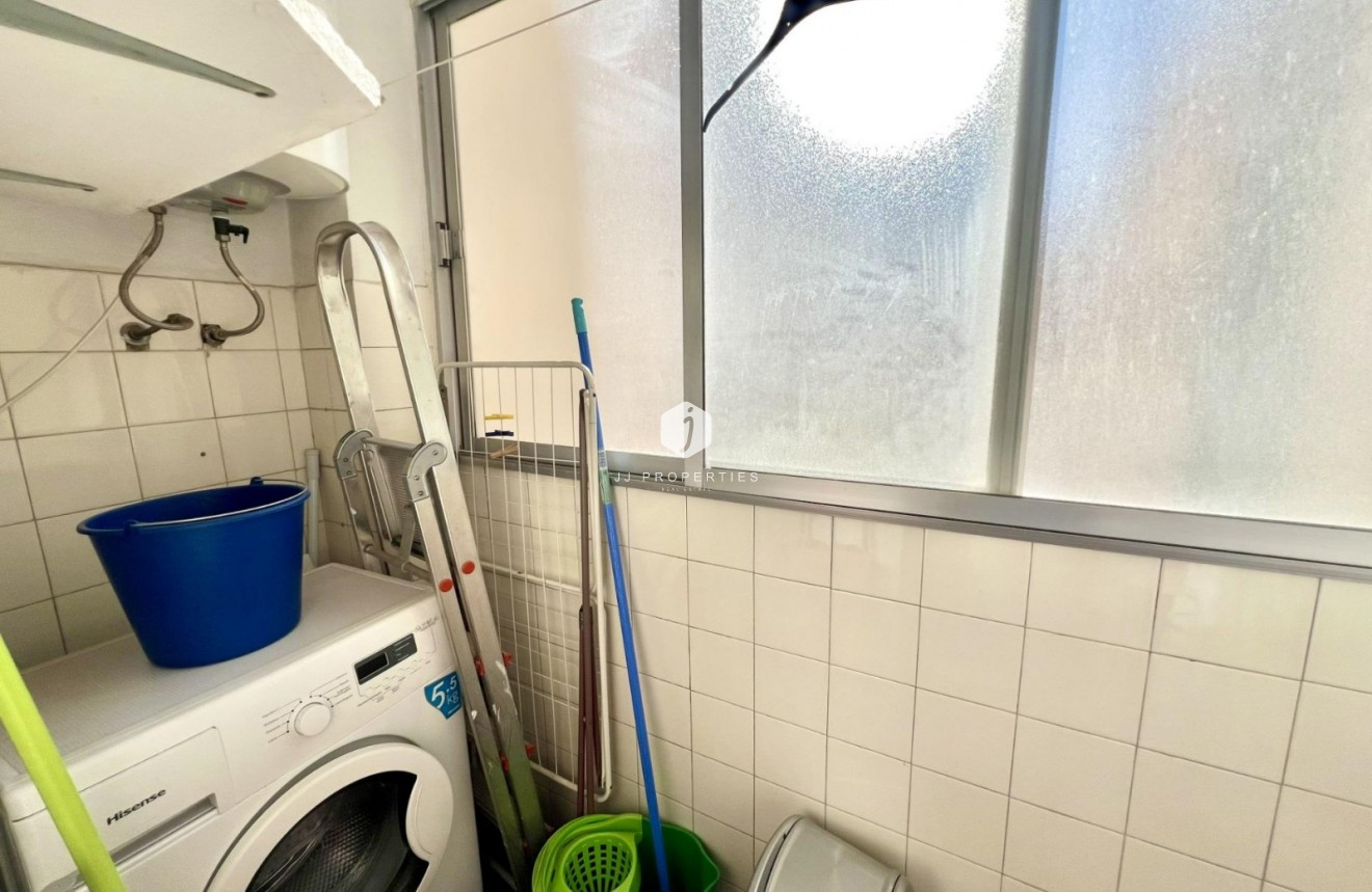 D'occasion - Appartement -
Torrevieja - Centro