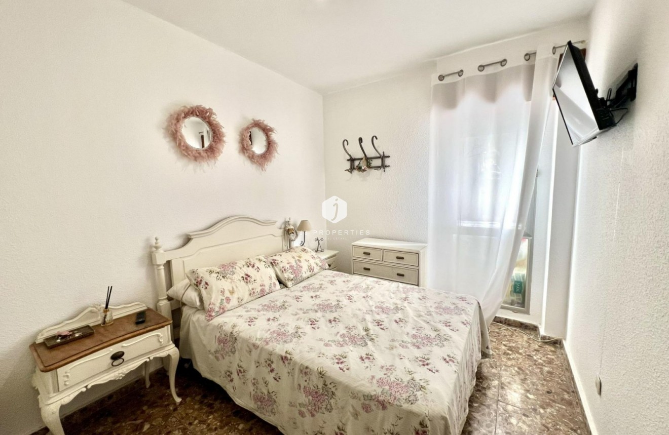 D'occasion - Appartement -
Torrevieja - Centro
