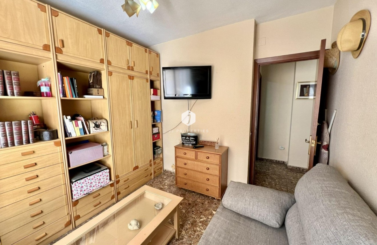 D'occasion - Appartement -
Torrevieja - Centro