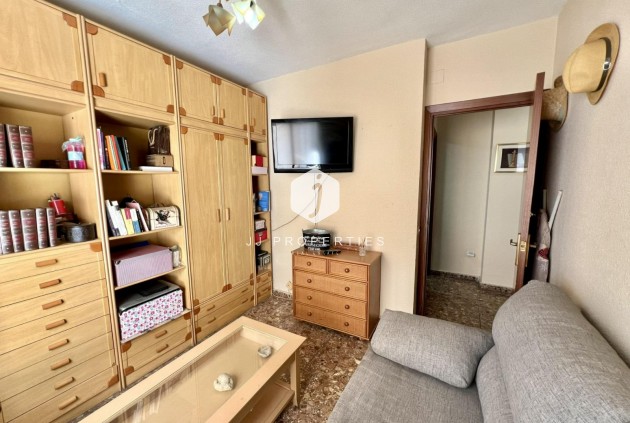 D'occasion - Appartement -
Torrevieja - Centro