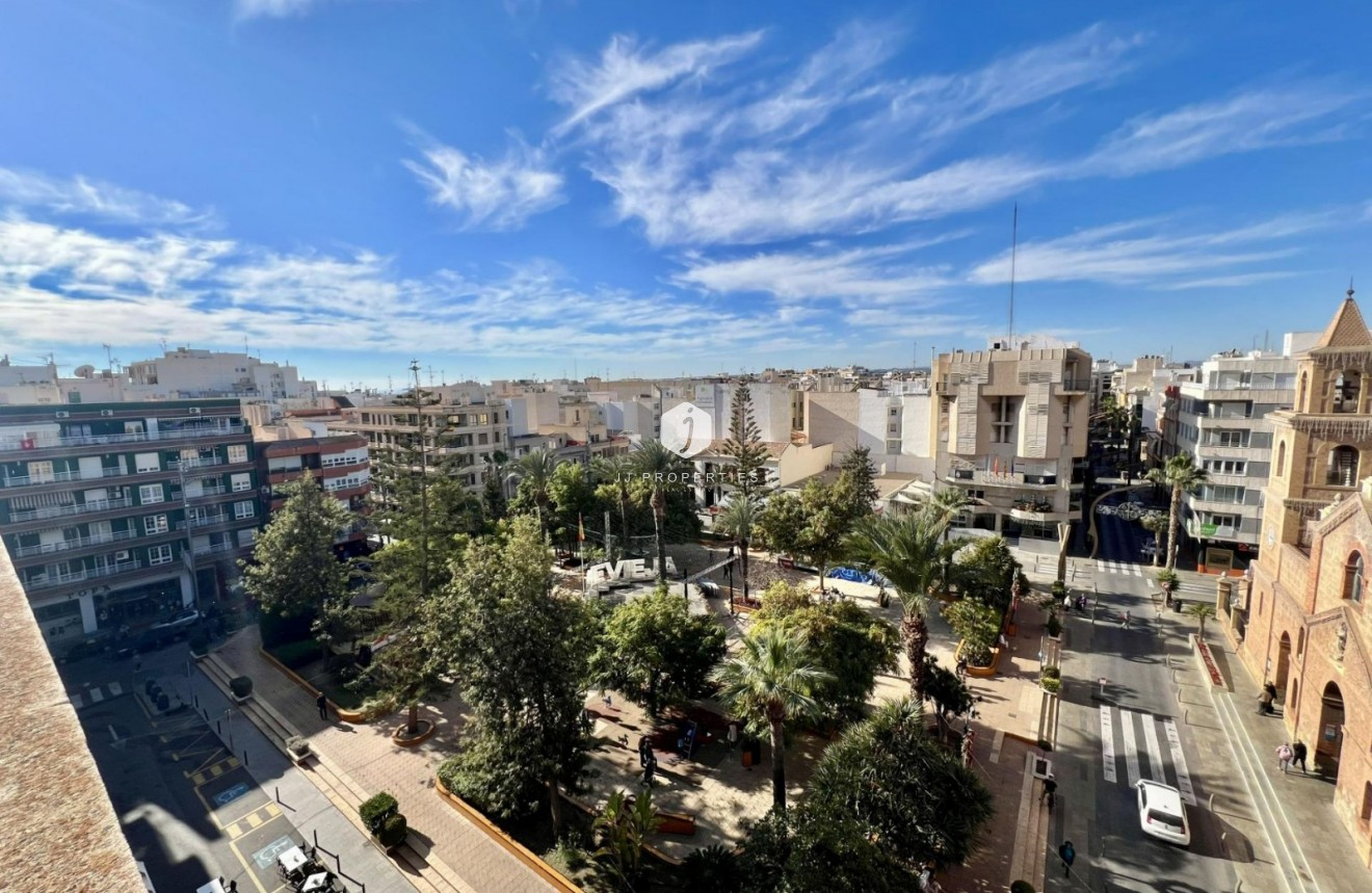 D'occasion - Appartement -
Torrevieja - Centro