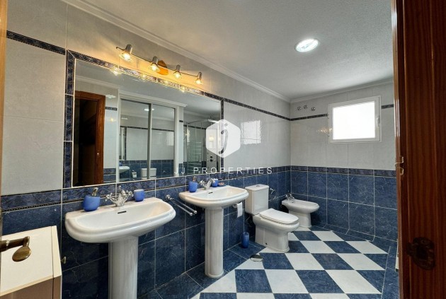 Aus zweiter Hand - Wohnung -
Torrevieja - Playa del cura