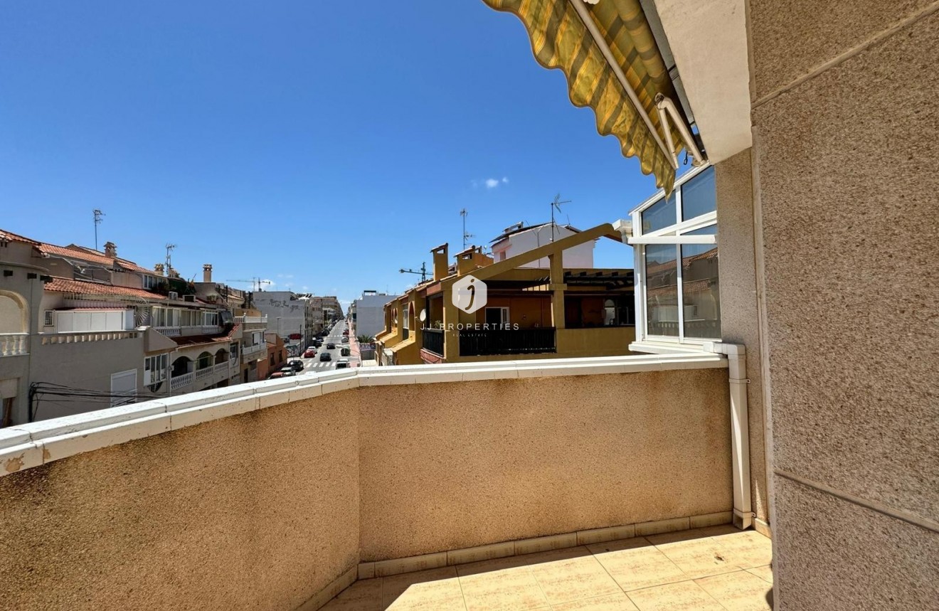 Aus zweiter Hand - Wohnung -
Torrevieja - Playa del cura