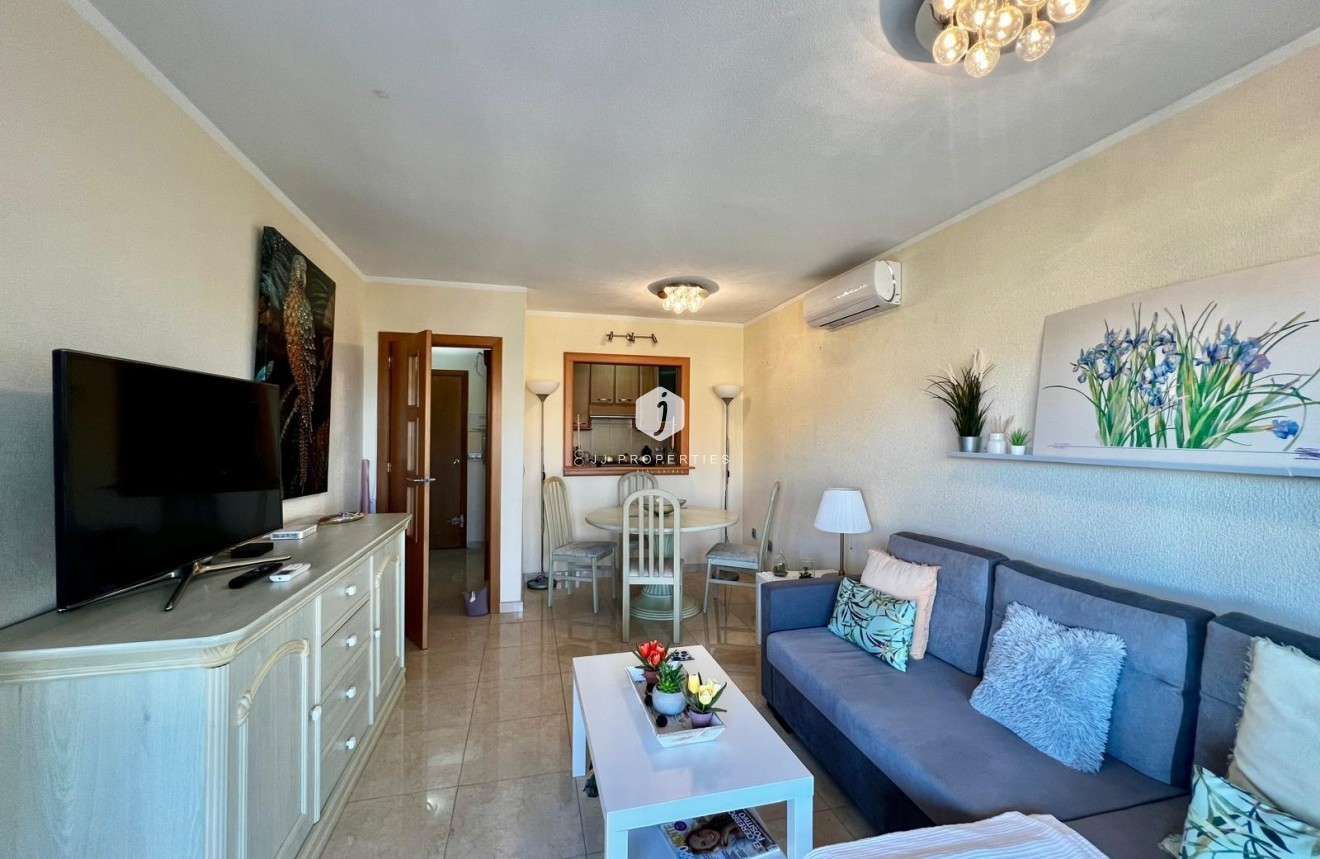 Wynajem długoterminowy - Mieszkanie w bloku -
Torrevieja - Playa de los locos