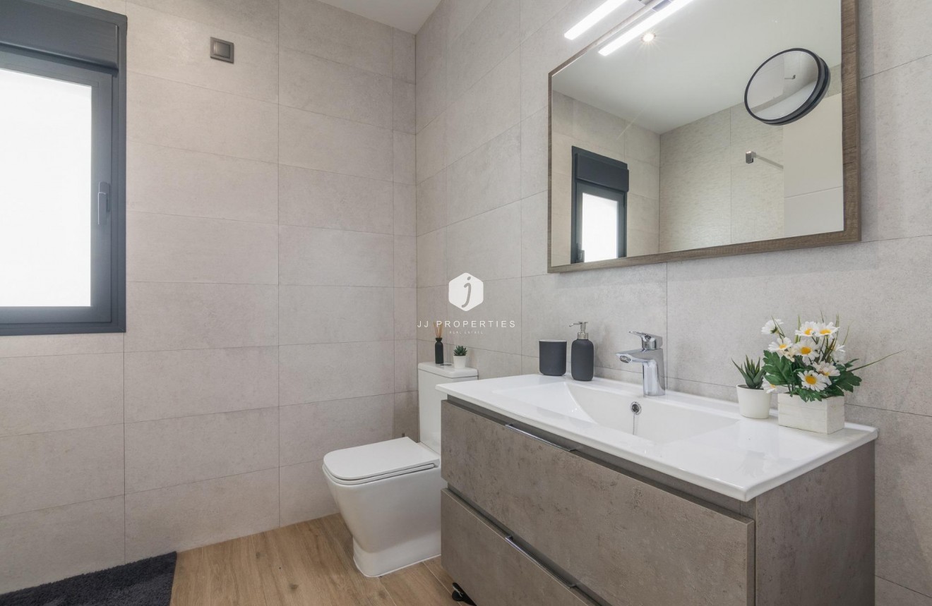 Neue Gebäude - Villa -
Pinoso - Lel