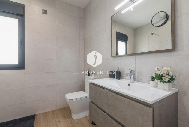 Neue Gebäude - Villa -
Pinoso - Lel