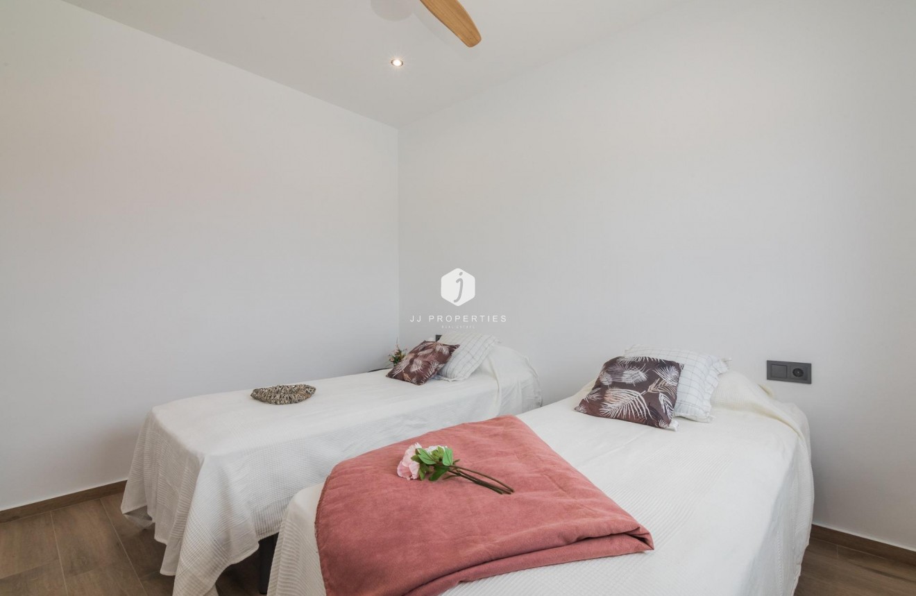 Neue Gebäude - Villa -
Pinoso - Lel