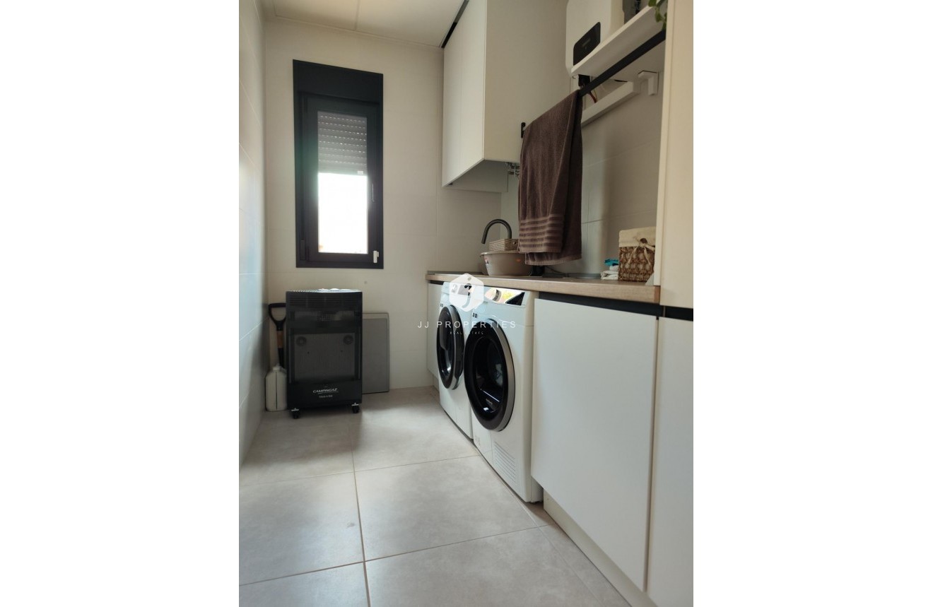 Neue Gebäude - Villa -
Pinoso - Lel