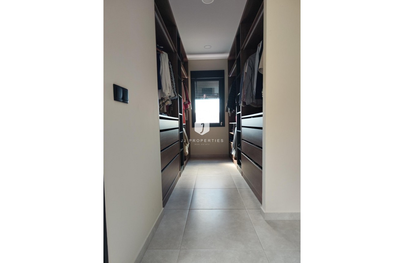 Neue Gebäude - Villa -
Pinoso - Lel