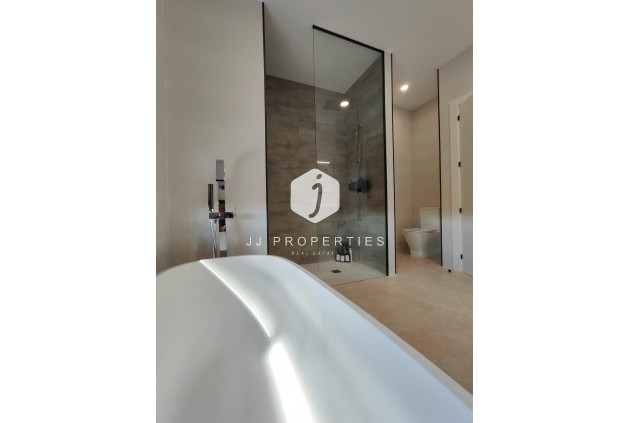 Neue Gebäude - Villa -
Pinoso - Lel