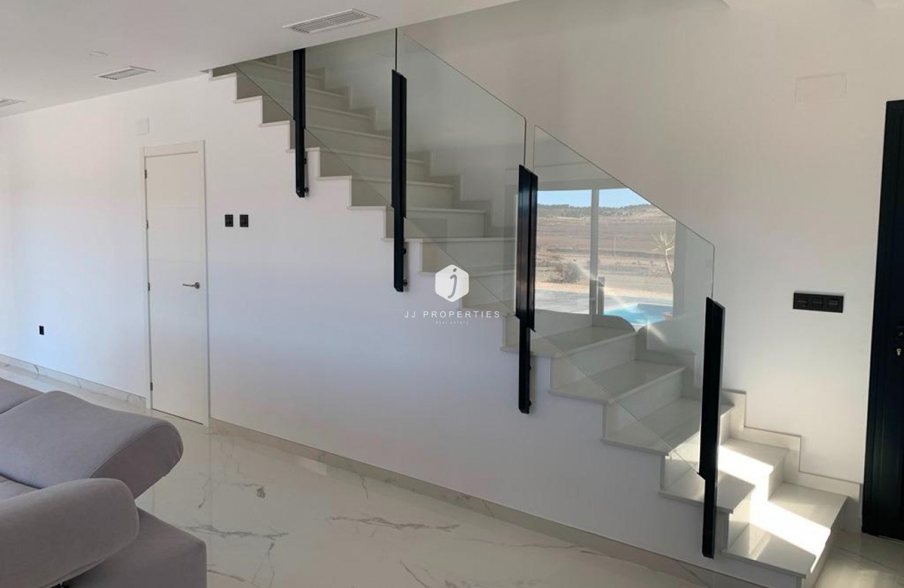 Neue Gebäude - Villa -
Pinoso - Camino Del Prado