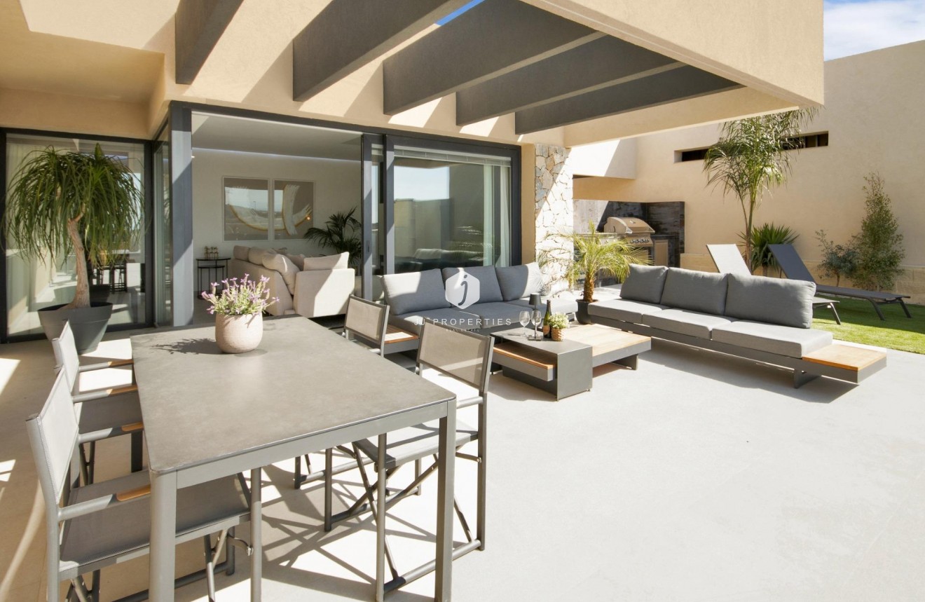 Obra nueva - Villa -
Banos y Mendigo - Altaona Golf