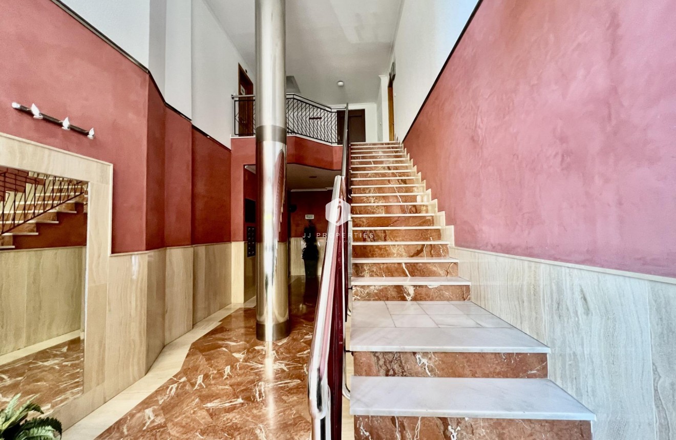 Tweedehands - Reclame -
Orihuela - Zona Centro