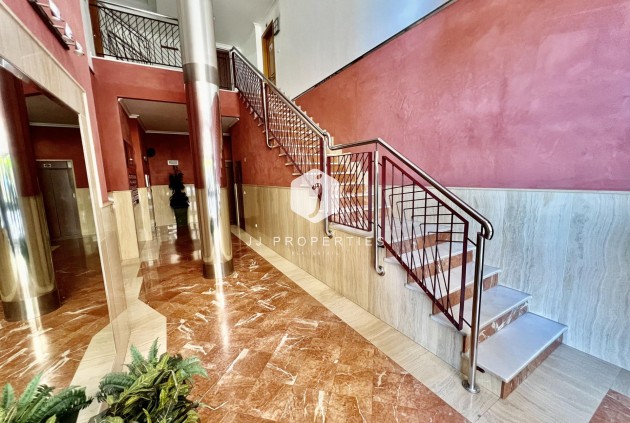 Tweedehands - Reclame -
Orihuela - Zona Centro