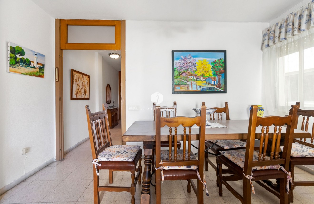 Aus zweiter Hand - Wohnung -
Torrevieja - Centro