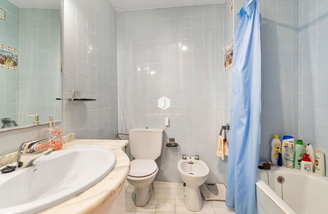 Aus zweiter Hand - Wohnung -
Torrevieja - Centro