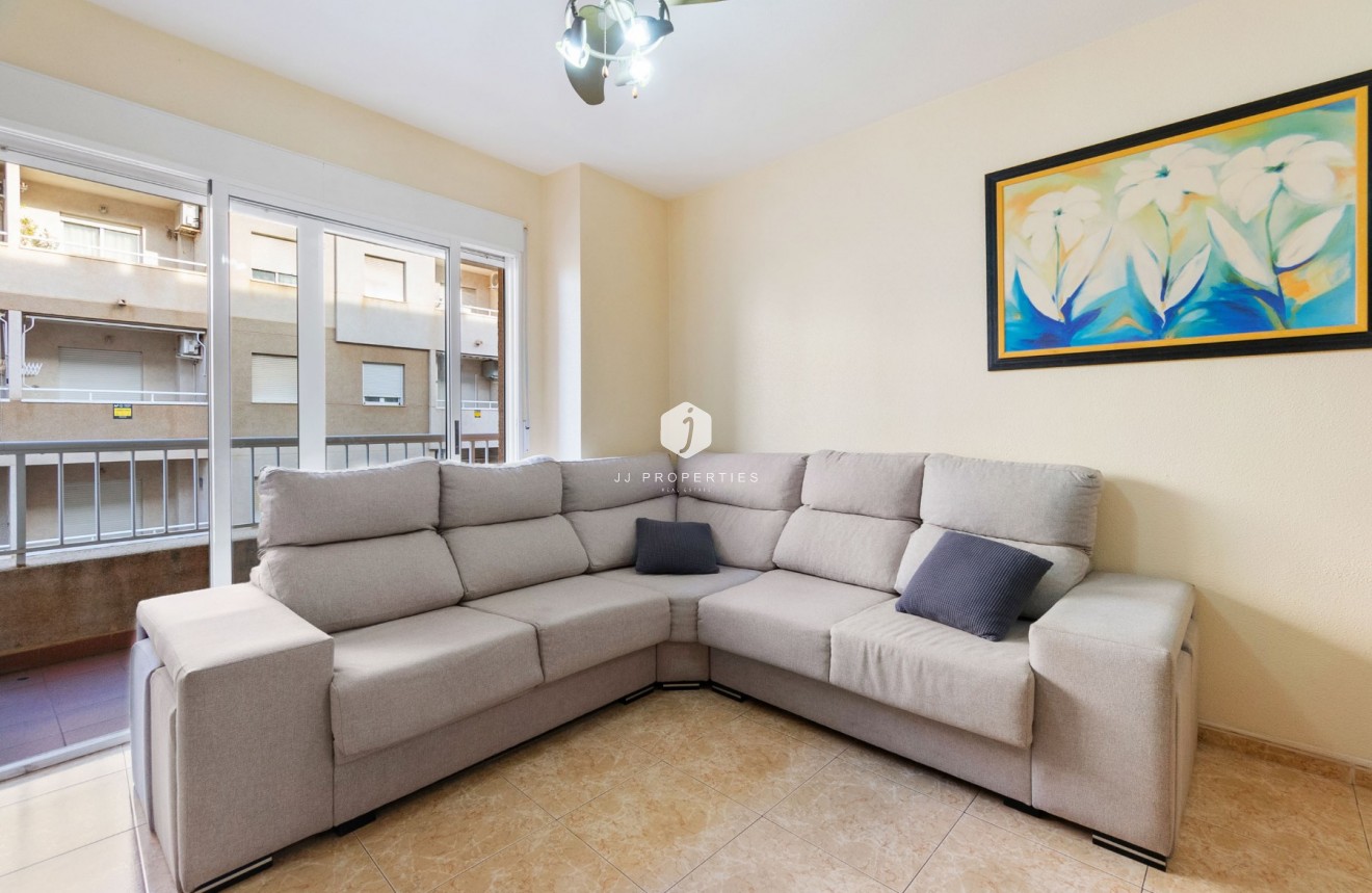 Aus zweiter Hand - Wohnung -
Torrevieja - Centro