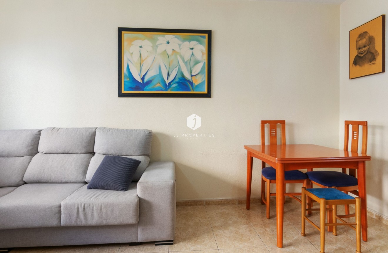 Aus zweiter Hand - Wohnung -
Torrevieja - Centro