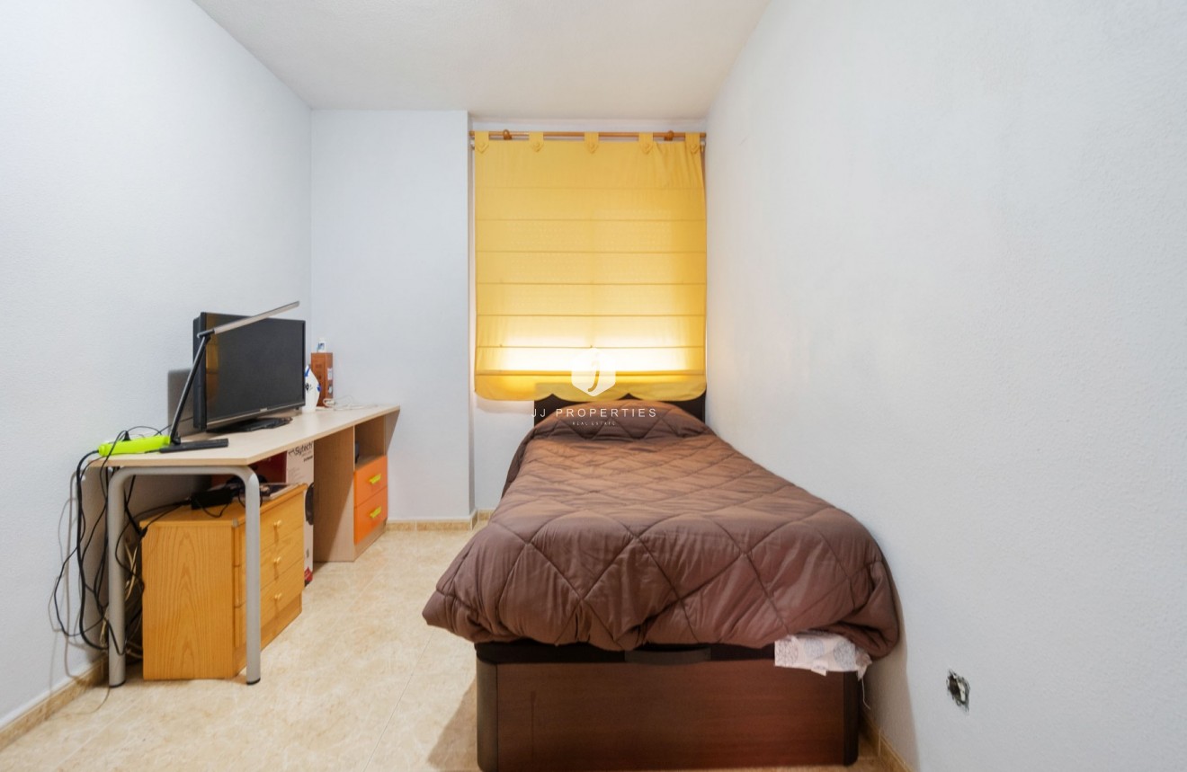 Aus zweiter Hand - Wohnung -
Torrevieja - Centro