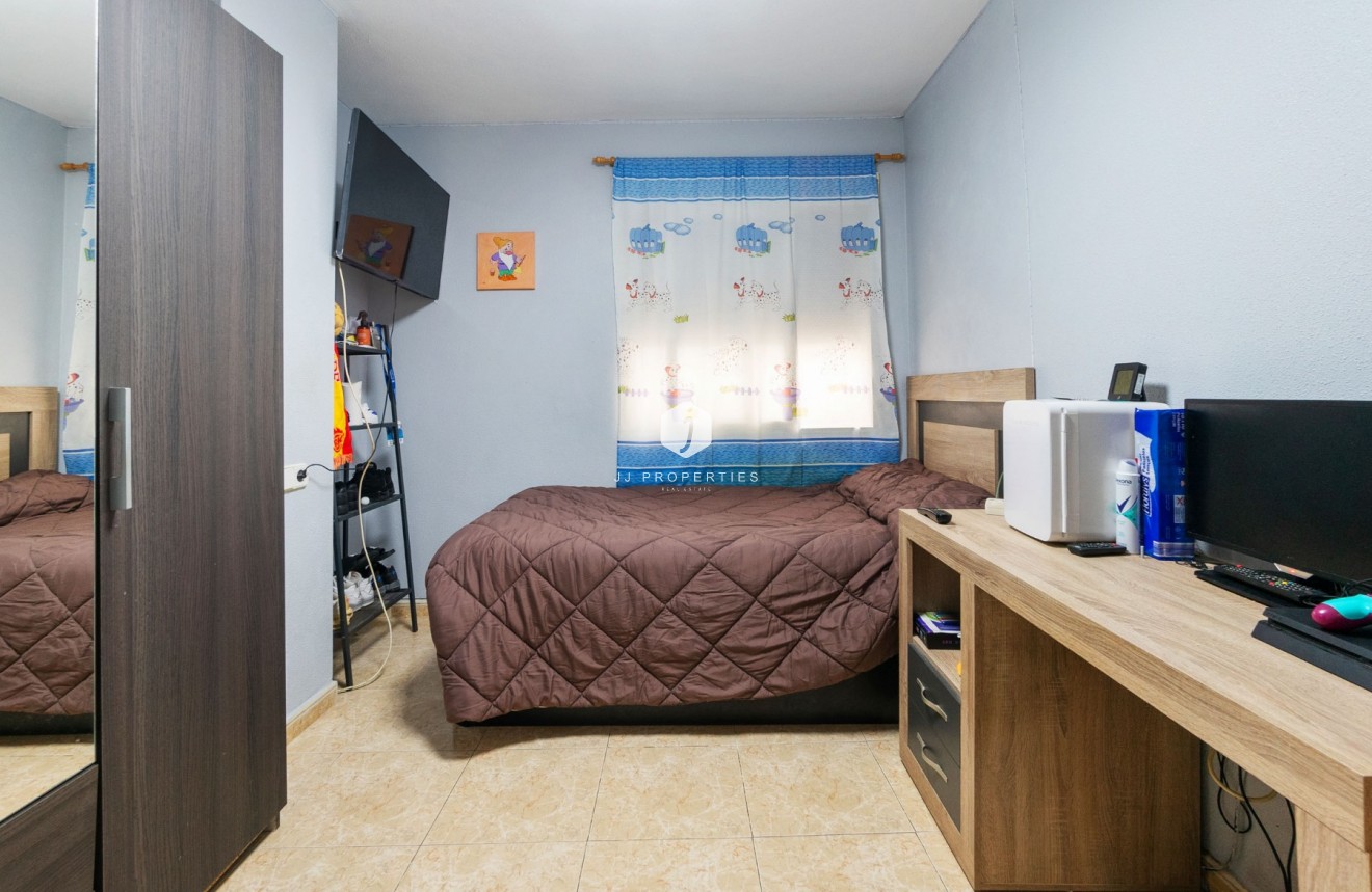 Aus zweiter Hand - Wohnung -
Torrevieja - Centro