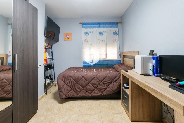 Aus zweiter Hand - Wohnung -
Torrevieja - Centro