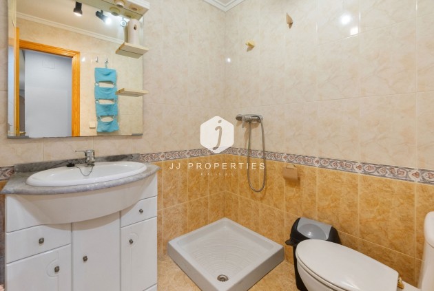 Aus zweiter Hand - Wohnung -
Torrevieja - Centro