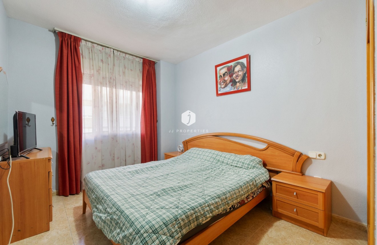 Aus zweiter Hand - Wohnung -
Torrevieja - Centro