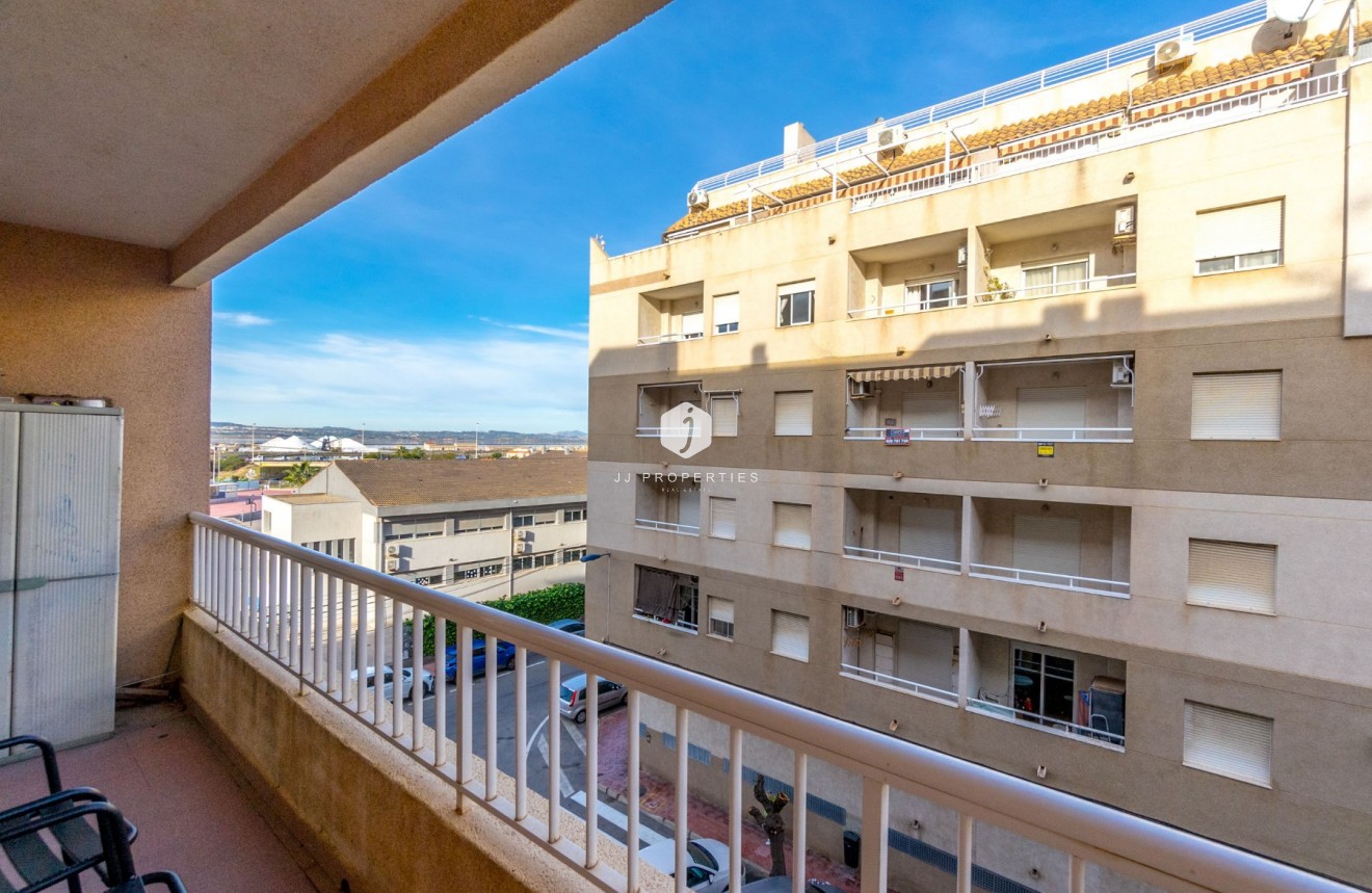 Aus zweiter Hand - Wohnung -
Torrevieja - Centro