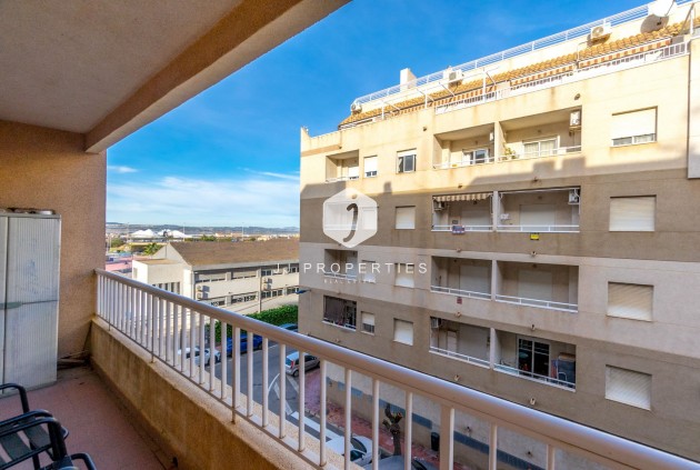 Aus zweiter Hand - Wohnung -
Torrevieja - Centro