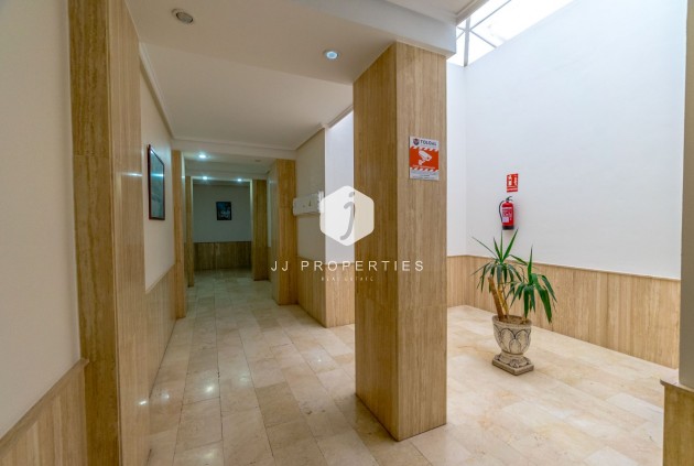 Aus zweiter Hand - Wohnung -
Torrevieja - Centro