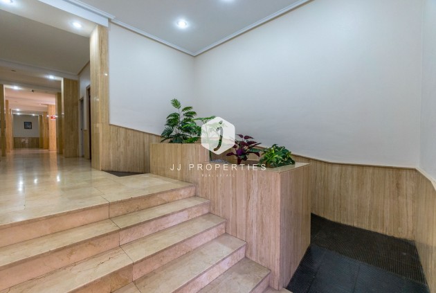 Aus zweiter Hand - Wohnung -
Torrevieja - Centro