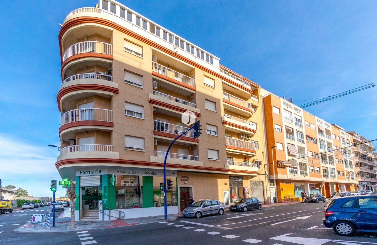 Aus zweiter Hand - Wohnung -
Torrevieja - Centro