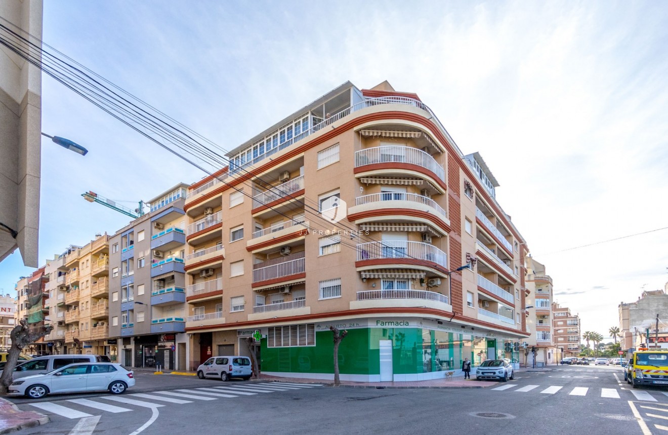 Aus zweiter Hand - Wohnung -
Torrevieja - Centro
