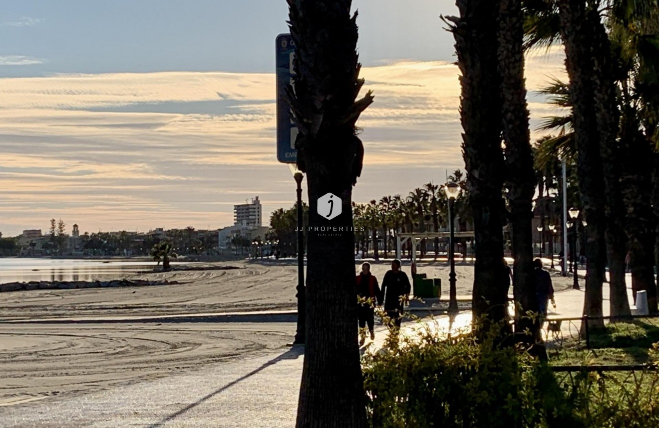Obra nueva - Villa -
Los Alcazares - Playa la Atascadera