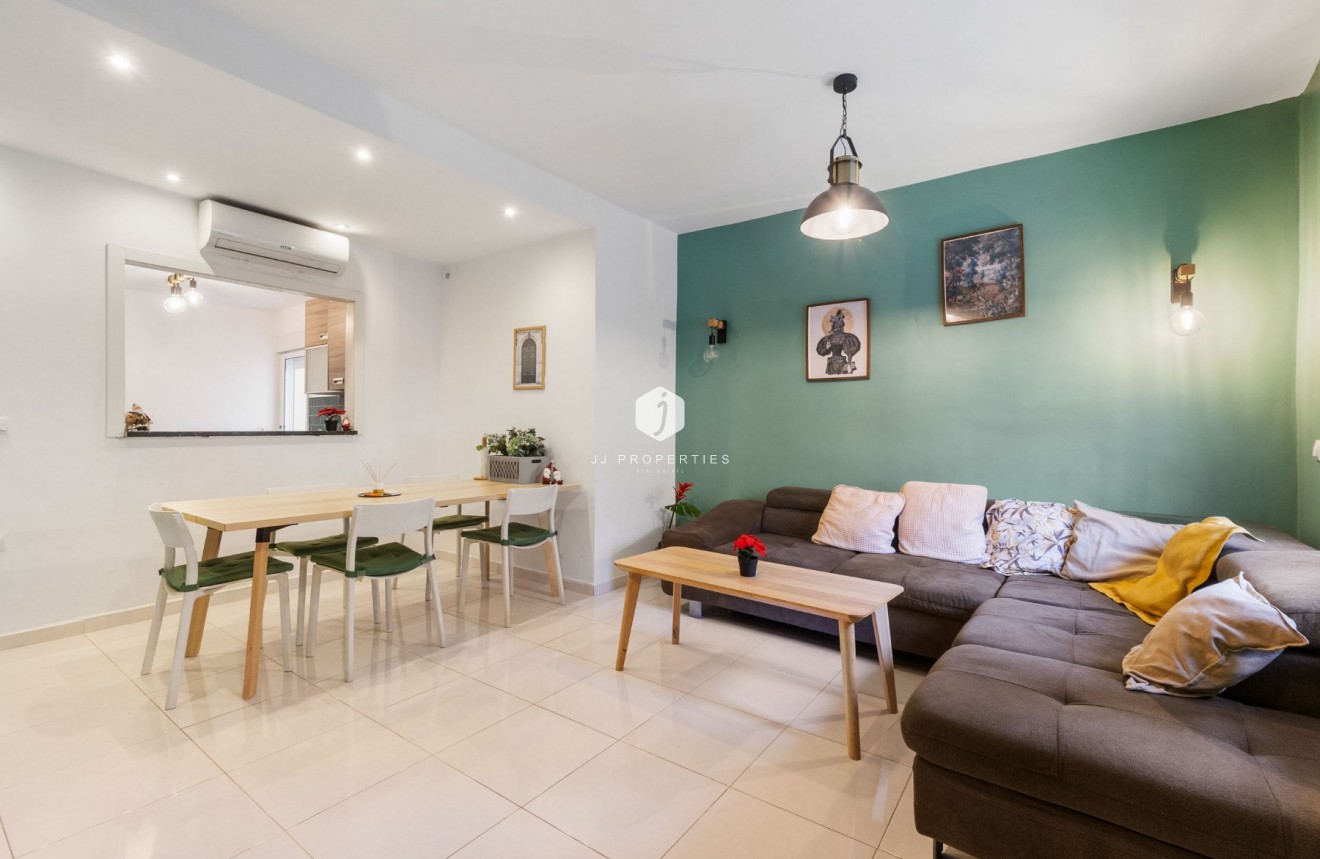 Aus zweiter Hand - Wohnung -
Torrevieja - Centro