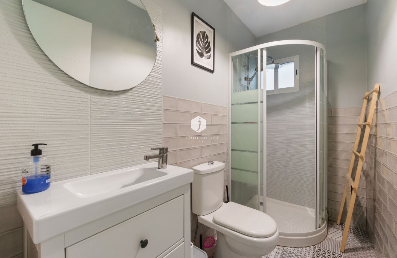 Aus zweiter Hand - Wohnung -
Torrevieja - Centro