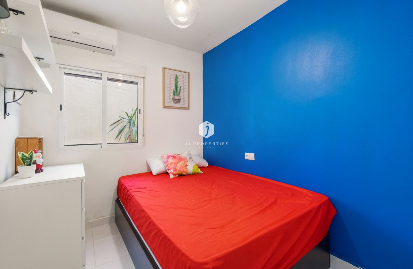 Aus zweiter Hand - Wohnung -
Torrevieja - Centro