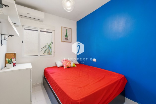 Aus zweiter Hand - Wohnung -
Torrevieja - Centro