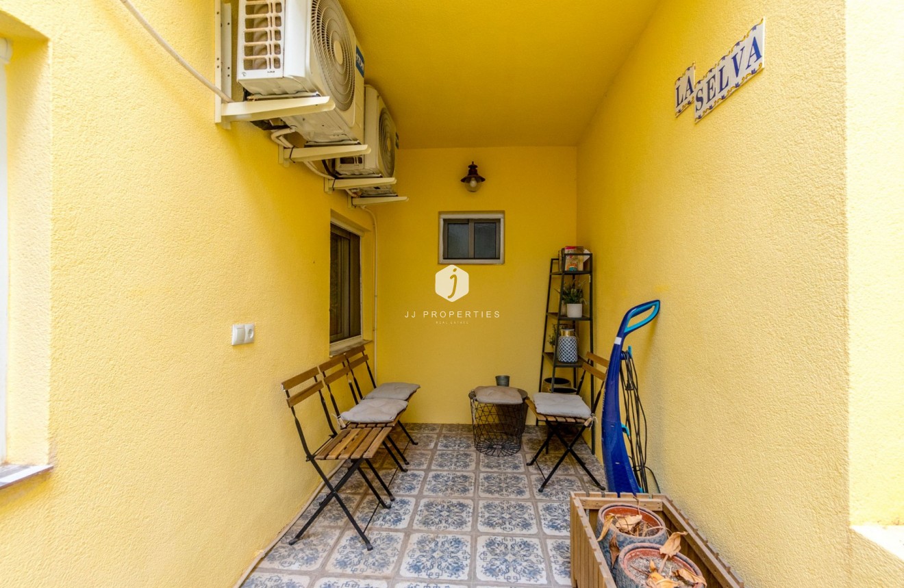 Aus zweiter Hand - Wohnung -
Torrevieja - Centro