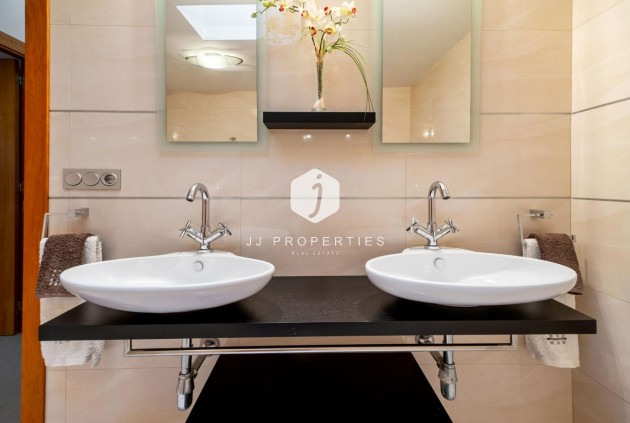 Segunda mano - Chalet -
Rojales