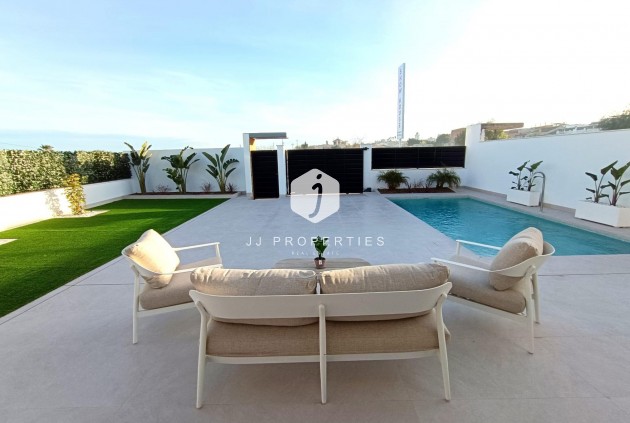 Nieuwbouw Woningen - Chalet -
Benijofar - Pueblo