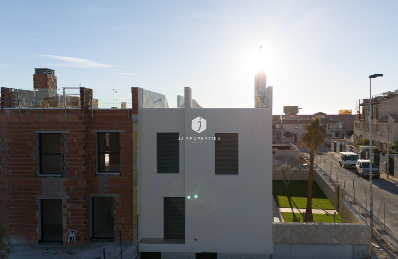 Nieuwbouw Woningen - Bungalow -
Pilar de la Horadada - pueblo