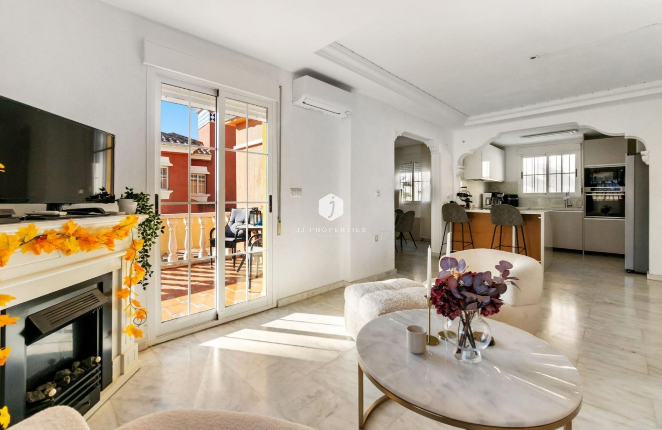 Tweedehands - Chalet -
Orihuela Costa - Las Filipinas